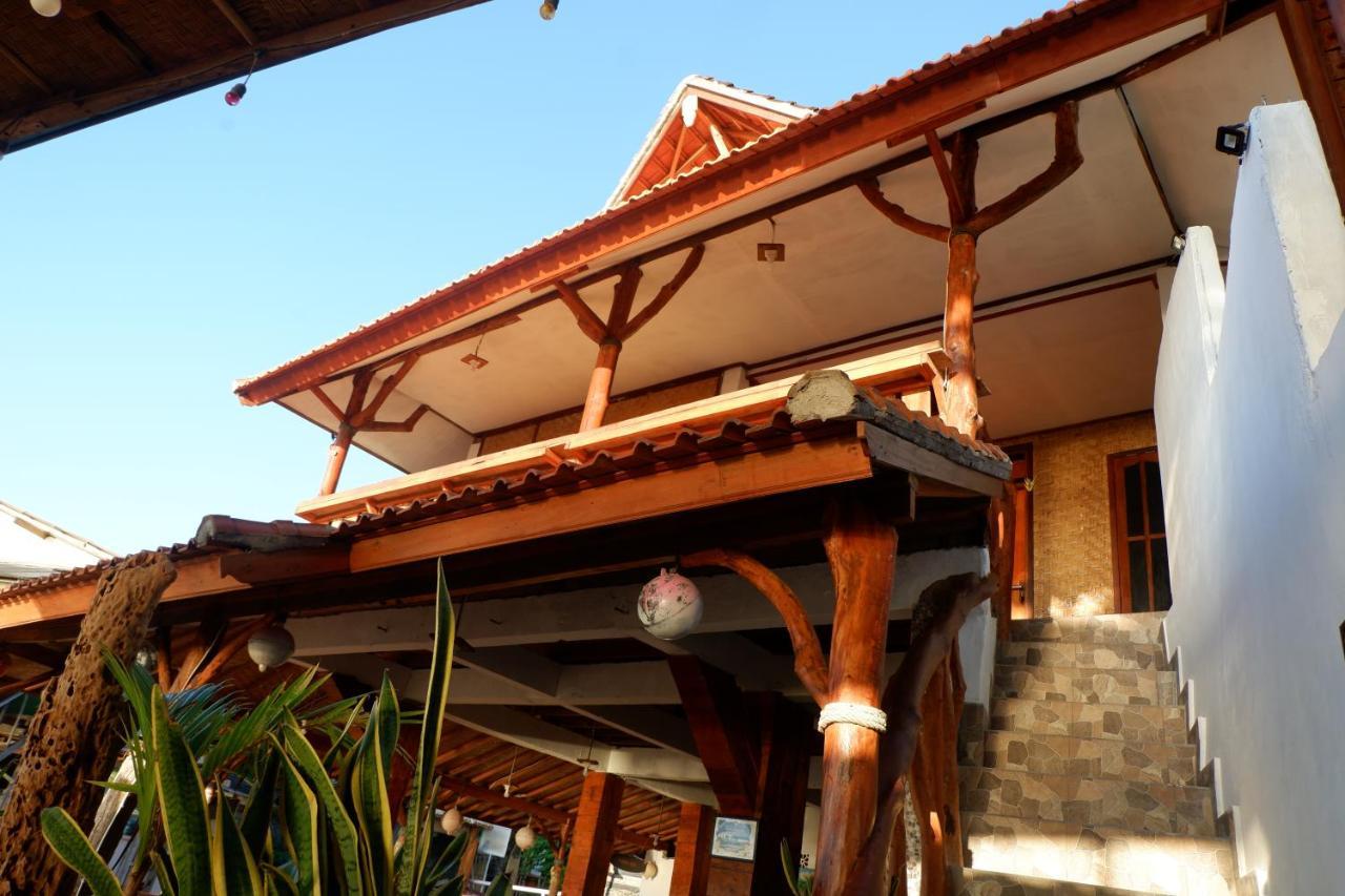 Santai Warung Bali Hotel Jimbaran  Exterior photo